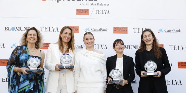 Encarna Piñero reconocida como Mejor Directiva en la V Edición de los Premios Mujeres Empresarias