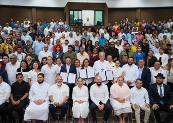 Firma Mara Lezama Acuerdo Solidario para la Promoción del Respeto y la Tolerancia Religiosa