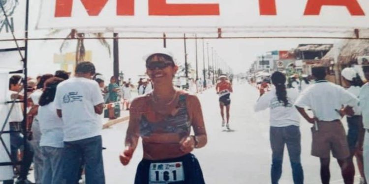 Rosy Dávila, la pionera del atletismo se prepara para competir en el medio maratón internacional de la mujer