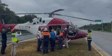 Cuerpos de emergencia atienden accidente en la carretera Puerto Aventuras-Tulum