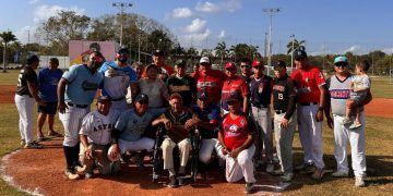 Partido Amistoso de Softbol Rinde Homenaje a Leyendas de Quintana Roo: Pedro y Máximo Almeida
