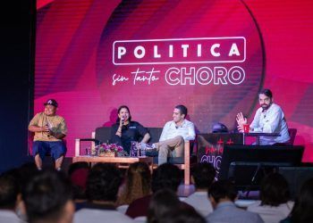 Foro «Política sin tanto choro» Inspira a Jóvenes en Playa del Carmen con la Participación de Destacadas Personalidades
