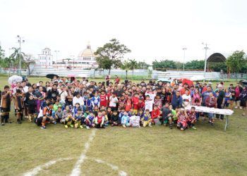 CODEQ Fortalece al Deporte Popular con Uniformes a Equipos Infantiles y Juveniles de Futbol