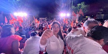 Con amplio respaldo, se inscribe Mirely Vargas para buscar la presidencia de Puerto Morelos por MC