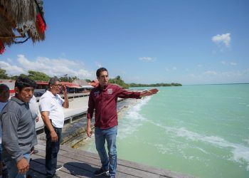 GINO Segura visita a locatarios y propietarios de comercios en Calderitas