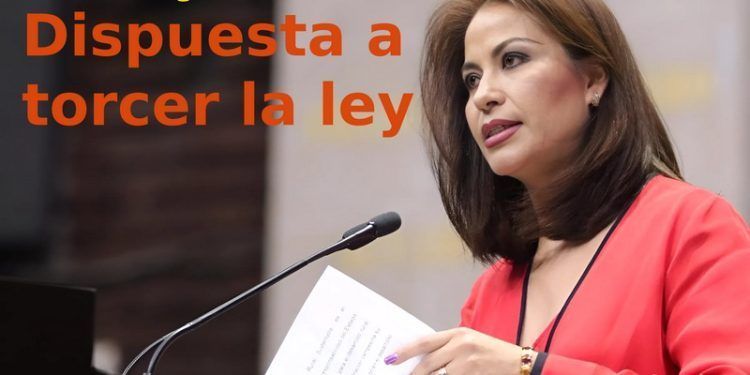 La directora de Talleres Gráficos de México insiste en ponerse la soga al cuello