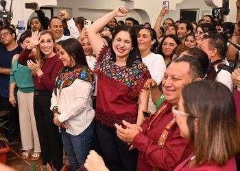 Estefanía Mercado Formaliza su Candidatura por Solidaridad con la Coalición «Sigamos Haciendo Historia por Quintana Roo»