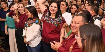 Estefanía Mercado Formaliza su Candidatura por Solidaridad con la Coalición «Sigamos Haciendo Historia por Quintana Roo»