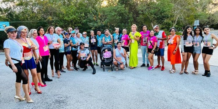 Cancún Celebra la Primera Carrera con Tacones en Honor al Día Internacional de la Mujer