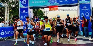 Rosy Cruz y Omar de la Cruz Dominan el Medio Maratón de Cancún en su 54° Aniversario
