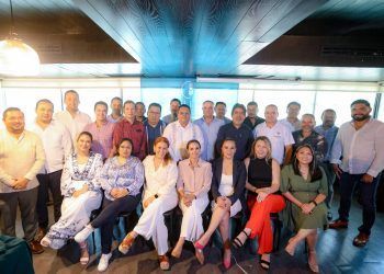 Ana Paty Peralta Promete Transformar Cancún con la Colaboración de la Industria Restaurantera