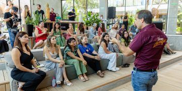 Diego Castañón Promete Empoderar Económicamente a las Mujeres en Tulum