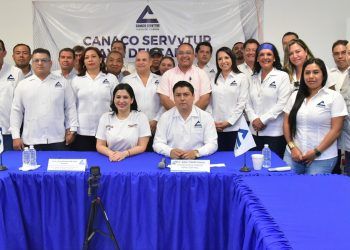 Estefanía Mercado comprometida con el desarrollo empresarial y la digitalización en Solidaridad