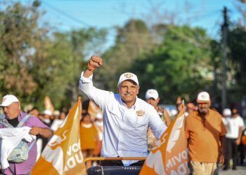 El candidato de Movimiento Ciudadano se compromete a evaluar y mejorar las condiciones de los cuerpos de seguridad