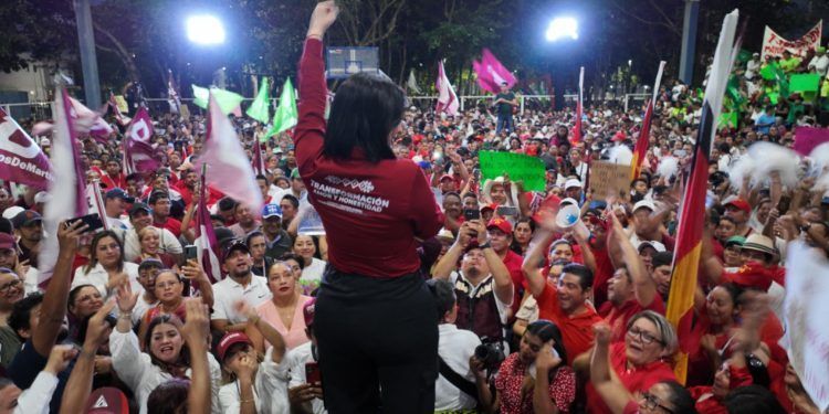Estefanía Mercado Lanza Campaña en Solidaridad Prometiendo Unidad y Transformación