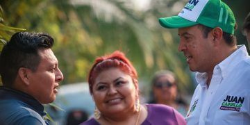 Juan Carrillo a favor de la salud con laboratorios nacionales de medicamentos