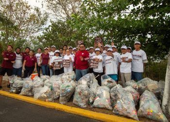 José Luis Chacón Encabeza Limpieza de Playas en Cozumel y Promueve la Sostenibilidad