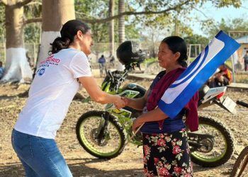 Tania Casa Madrid Promete Desarrollo y Sostenibilidad en su Campaña por la Alcaldía de Bacalar