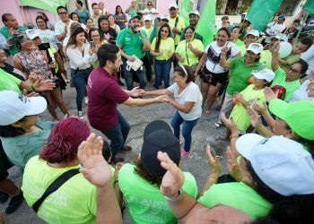 Renán Sánchez Comprometido con el Fortalecimiento de la Casa de Gestión en Cozumel