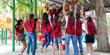 Eric Arcila Comprometido con el Bienestar y Desarrollo de los Niños de Cancún
