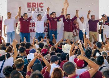¡Espectacular cierre de campaña de Eric Arcila con el respaldo de más de 3 mil cancunenses del Distrito 07!
