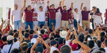 ¡Espectacular cierre de campaña de Eric Arcila con el respaldo de más de 3 mil cancunenses del Distrito 07!
