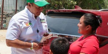 Juan Carrillo Impulsa Becas Universales para la Niñez en Escuelas Públicas de Quintana Roo