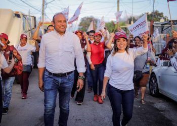 Yensunni Martínez gana corazones en la colonia Del Bosque con promesas de una Chetumal renovada