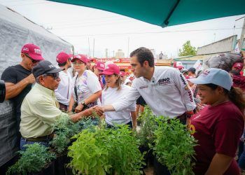Las calles de Chetumal se pintan de guinda con Gino Segura