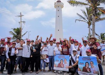 Yensunni Martínez refrenda su compromiso para que Mahahual brille con más fuerza