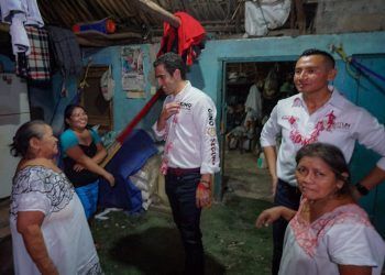 Habitantes de San Francisco respaldan a Gino Segura en Lázaro Cárdenas