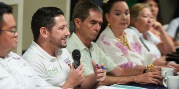 Renán Sánchez Fortalece Alianzas con Organizaciones Civiles en Cozumel