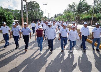 Yensunni Martínez Se Une a la Celebración del Día del Trabajo en Othón P. Blanco