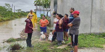 Yensunni Martínez encabeza recorridos por Chetumal para constatar afectaciones por las lluvias