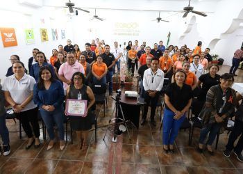 IEQROO brinda curso sobre violencia y hostigamiento laboral