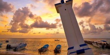 Puerto Morelos y sus dos mujeres