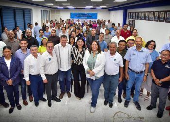 ¡Manos a la obra! Estefanía Mercado convoca a colegios de Ingenieros y Arquitectos a participar en la transformación de Solidaridad