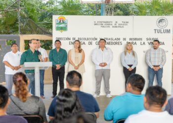 Ayuntamiento de Tulum apoya a familias con entrega de nuevos contenedores de basura