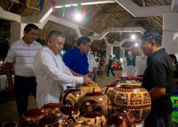 El poder al pueblo Maya