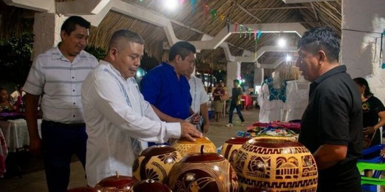 El poder al pueblo Maya
