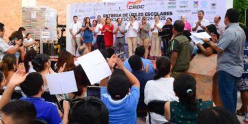 La educación es la mejor herencia para nuestros hijos: Estefanía Mercado