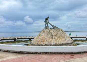 Renovarán el puente de la emblemática Fuente del Pescador en Chetumal