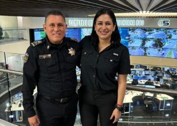 Estefanía Mercado sostiene productiva reunión con el Contralmirante Julio César Gómez Torres, titular de la SSC de Quintana Roo