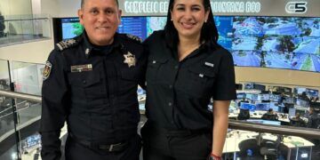 Estefanía Mercado sostiene productiva reunión con el Contralmirante Julio César Gómez Torres, titular de la SSC de Quintana Roo