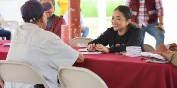 Llevan jornada de «Ayuntamiento en tu comunidad» a La Unión