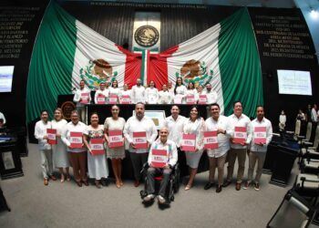 Recibe XVIII Legislatura el Segundo Informe de la Gobernadora Mara Lezama.