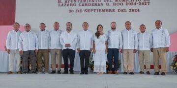 Atestiguan titulares de poderes del Estado, asunción de Nivardo Mena