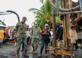 En territorio, Mara Lezama recorre zonas prioritarias de Cancún y constata acciones de prevención ante cercanía de “Helene”