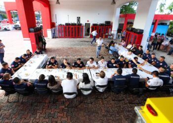 Dignificará Estefanía Mercado al H. Cuerpo de Bomberos de Solidaridad