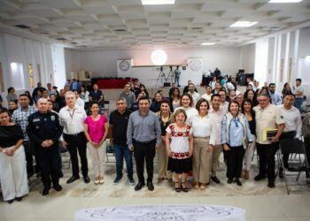 Servicio público humano y transparente, compromiso del Gobierno de Solidaridad